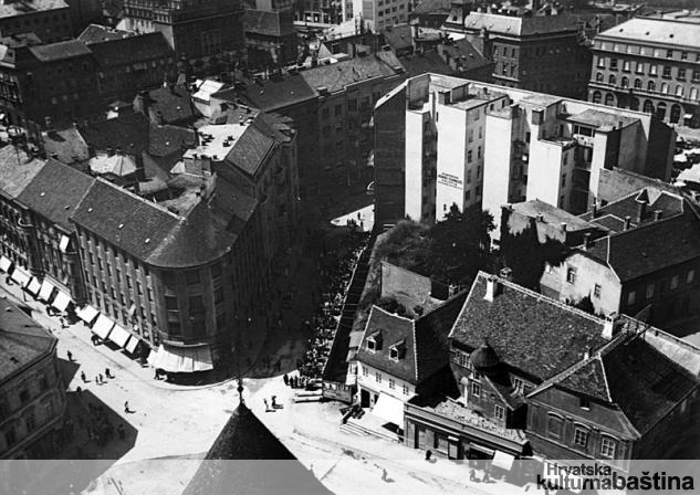 Zagreb,-Kaptol-Bakačeva-ulica-Pod-zidom-Dolac_imagelarge-kultura_BW_veliki